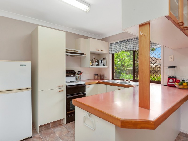 2/3 Cotinga Crescent, Burleigh Waters QLD 4220