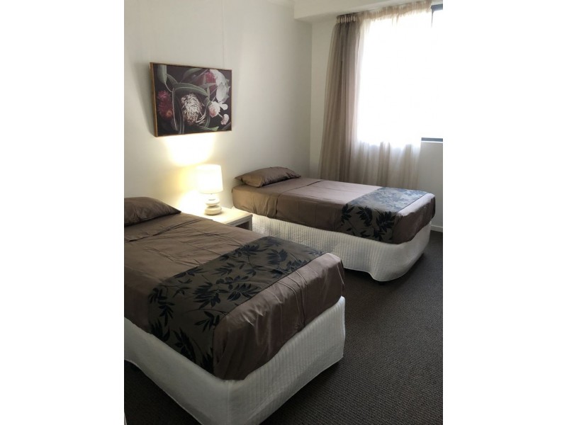 1043/1 Ocean Street, Burleigh Heads QLD 4220