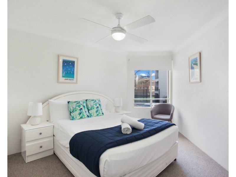 22/136 The Esplanade, Burleigh Heads QLD 4220
