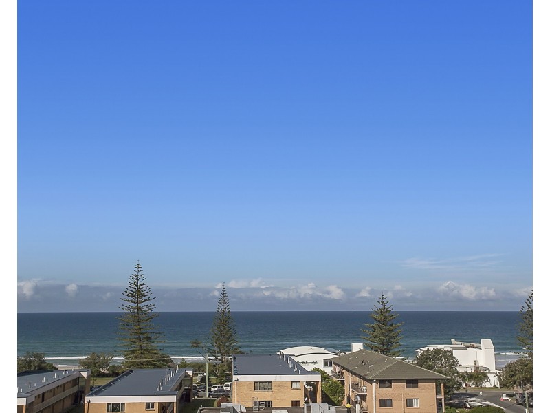 222/1 Toombul Avenue, Miami QLD 4220