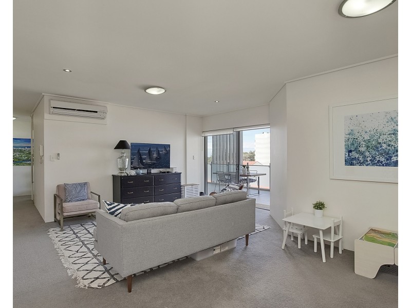 222/1 Toombul Avenue, Miami QLD 4220