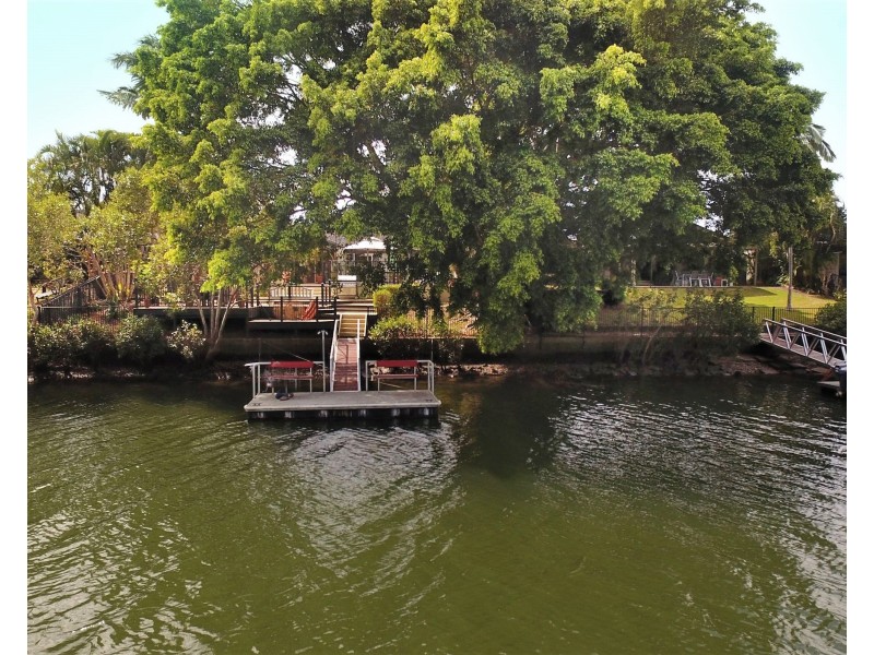 37 Kentia Court, Elanora QLD 4221