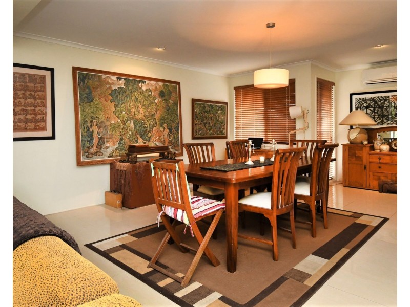 37 Kentia Court, Elanora QLD 4221