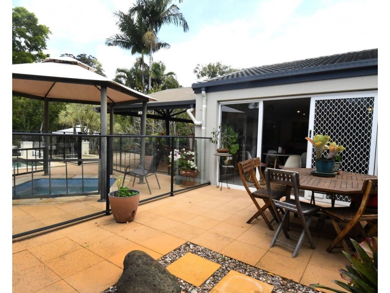 37 Kentia Court, Elanora QLD 4221