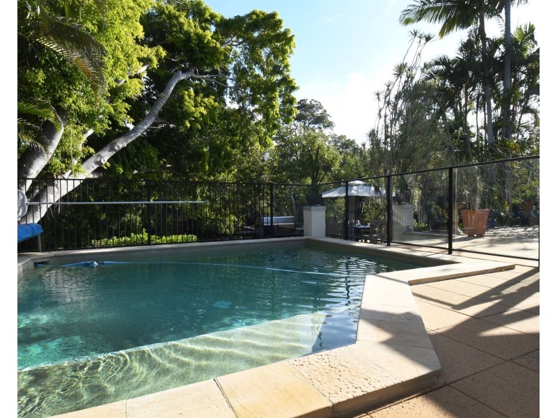 37 Kentia Court, Elanora QLD 4221