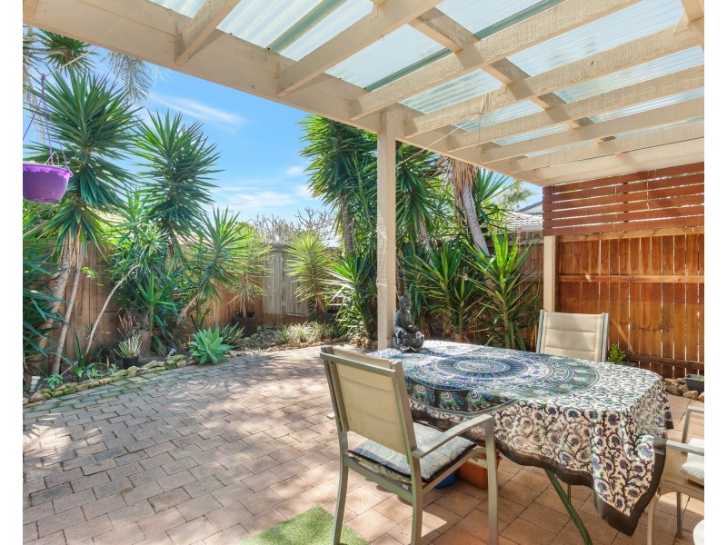 2/25 Wagtail Court, Burleigh Waters QLD 4220