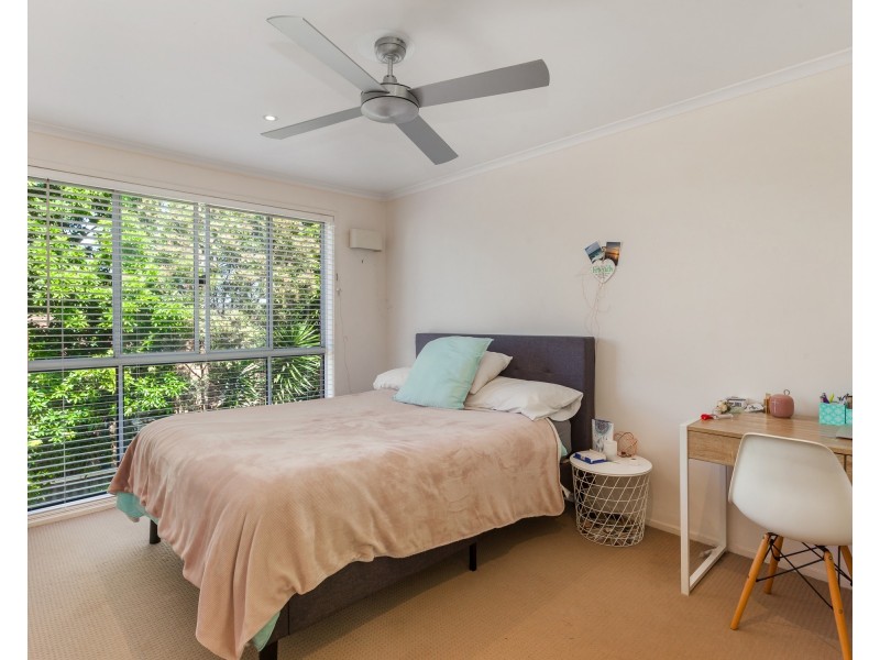 2/25 Wagtail Court, Burleigh Waters QLD 4220