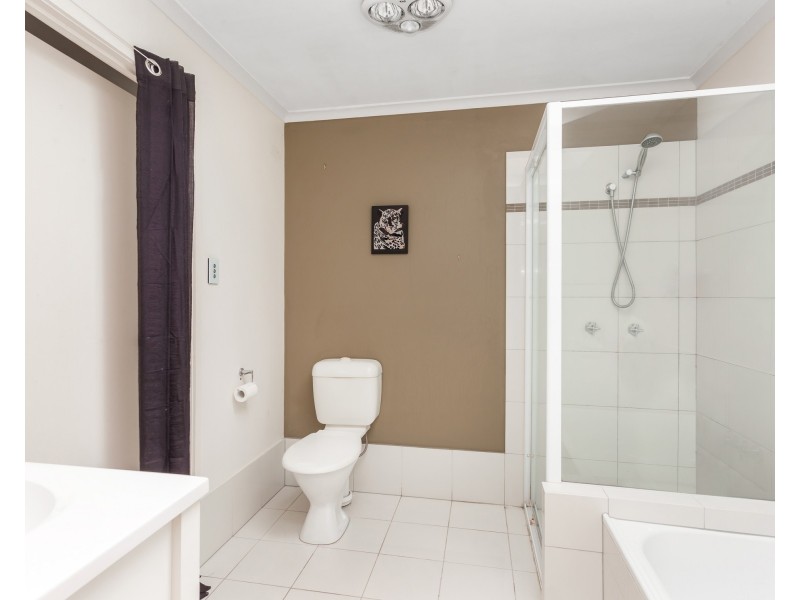 2/25 Wagtail Court, Burleigh Waters QLD 4220