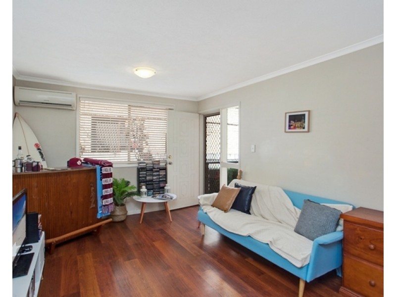 2/6 Stephens Street, Burleigh Heads QLD 4220