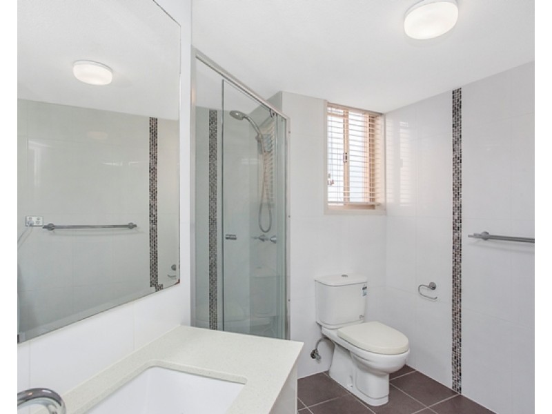 2/6 Stephens Street, Burleigh Heads QLD 4220