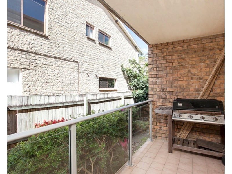 2/6 Stephens Street, Burleigh Heads QLD 4220