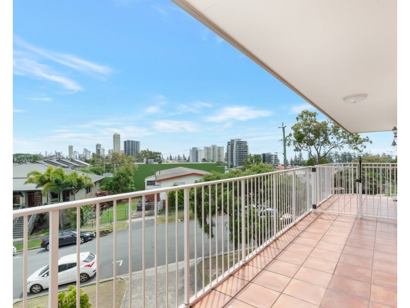 7/2 Stanley Street, Burleigh Heads QLD 4220