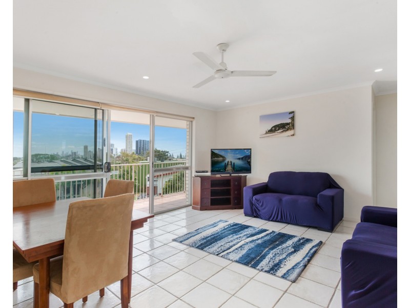 7/2 Stanley Street, Burleigh Heads QLD 4220