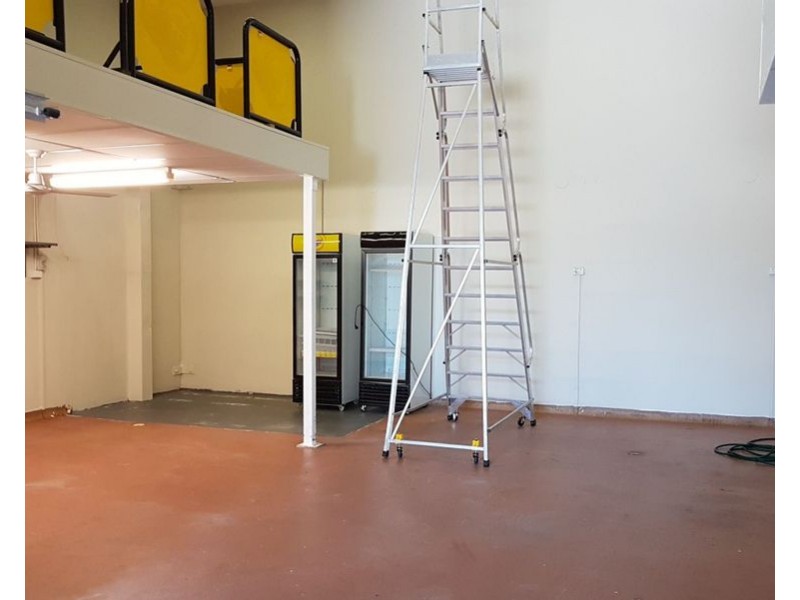 5/11 Crown Court, Varsity Lakes QLD 4227