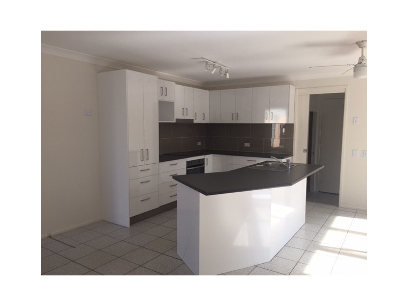 2/25 Bullimah Avenue, Burleigh Heads QLD 4220