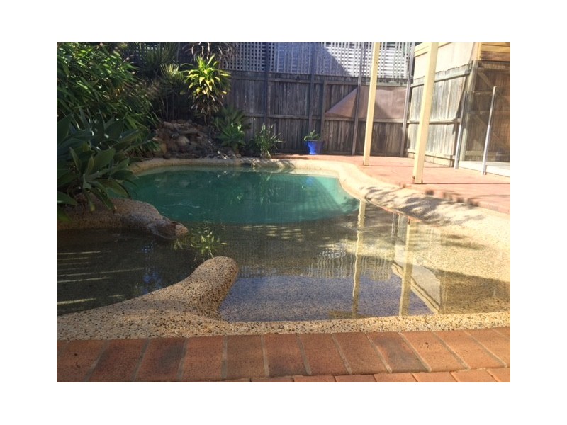 2/25 Bullimah Avenue, Burleigh Heads QLD 4220