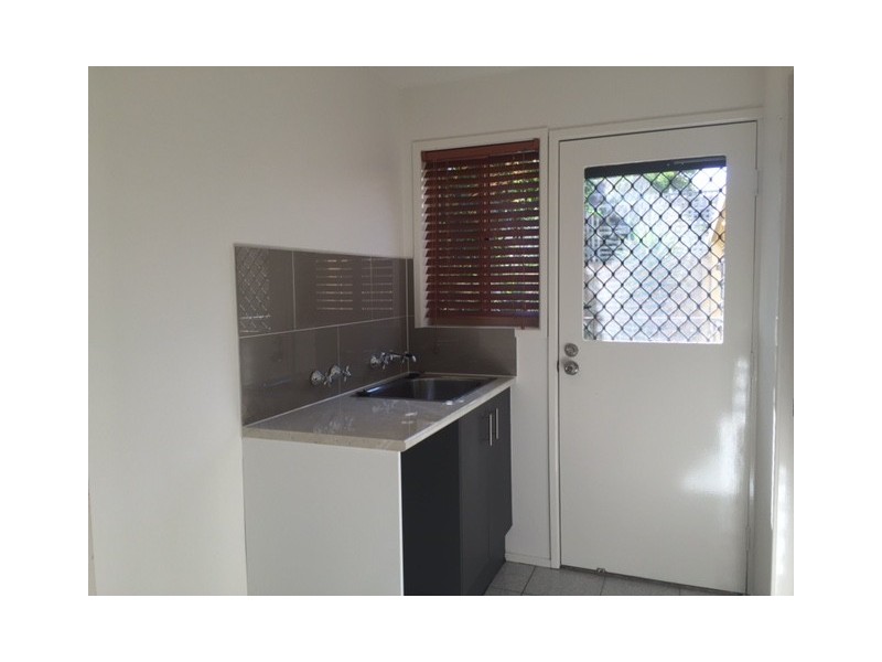 2/25 Bullimah Avenue, Burleigh Heads QLD 4220