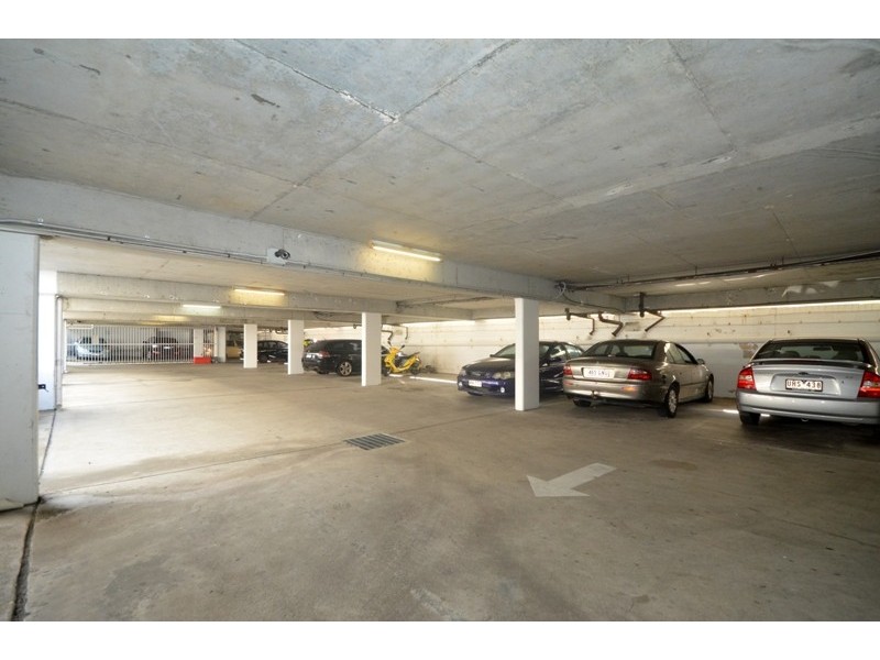 33/2877 Gold Coast Highway, Surfers Paradise QLD 4217