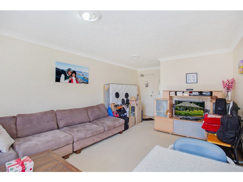 6/5 Mountain View Avenue, Miami QLD 4220