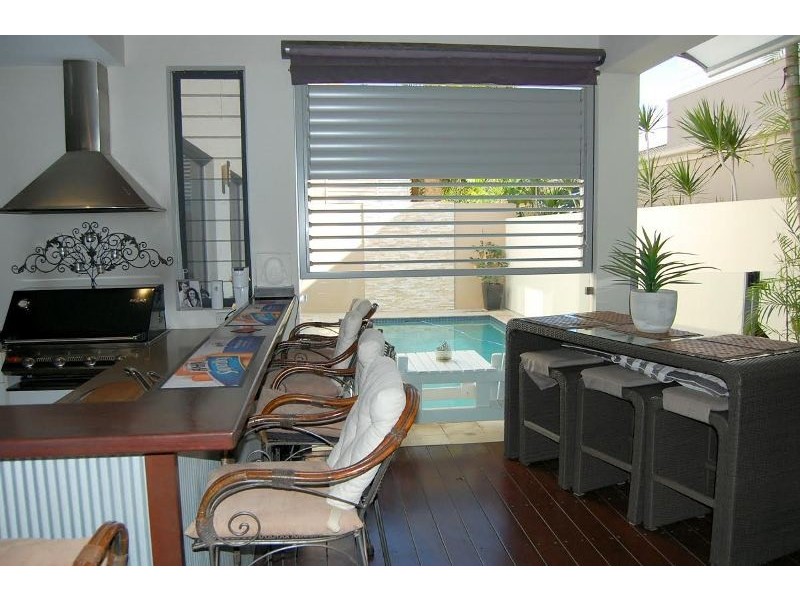 3 Messines Crescent, Miami QLD 4220