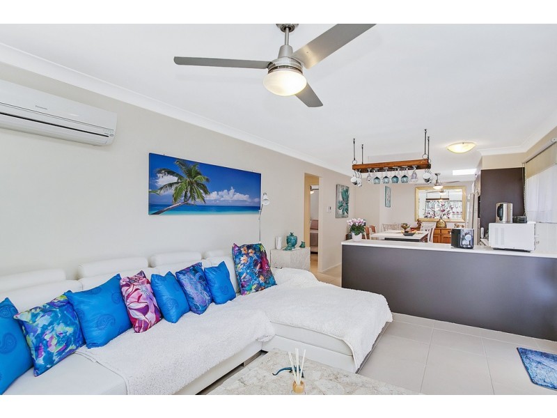 2/28 Wagtail Court, Burleigh Waters QLD 4220