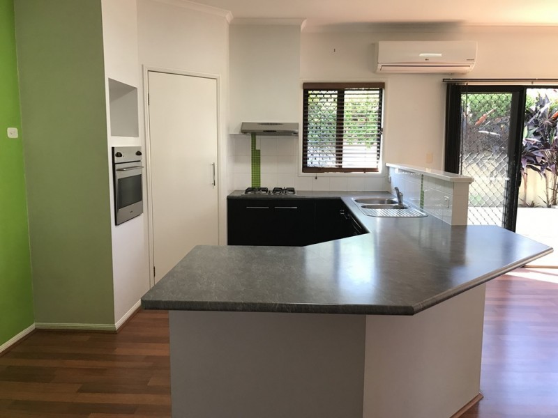 Varsity Lakes QLD 4227