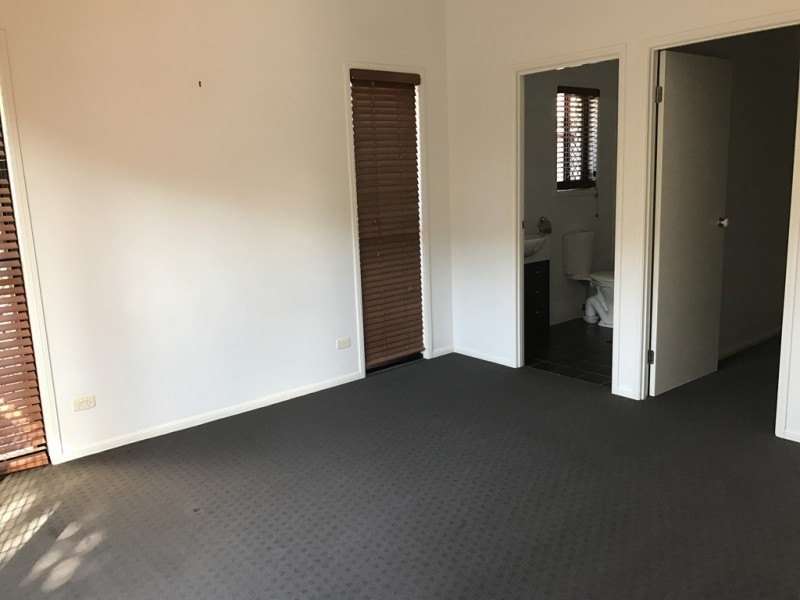 Varsity Lakes QLD 4227