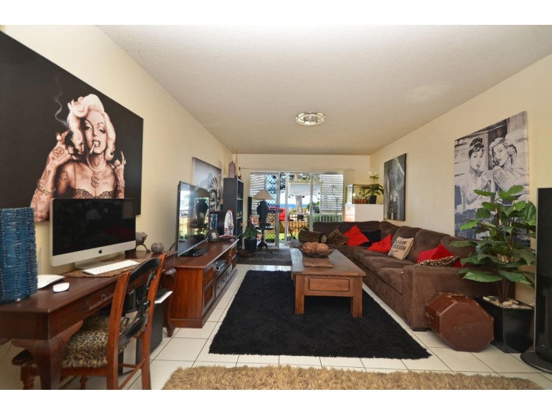 1/216 The Esplanade, Burleigh Heads QLD 4220