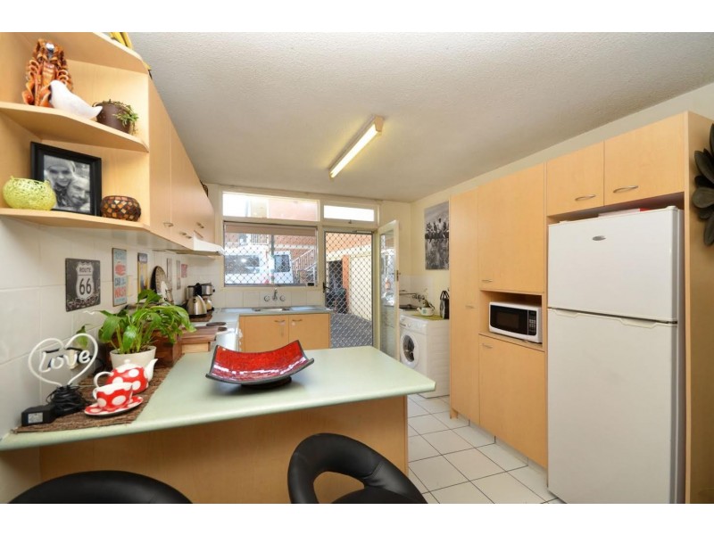 1/216 The Esplanade, Burleigh Heads QLD 4220