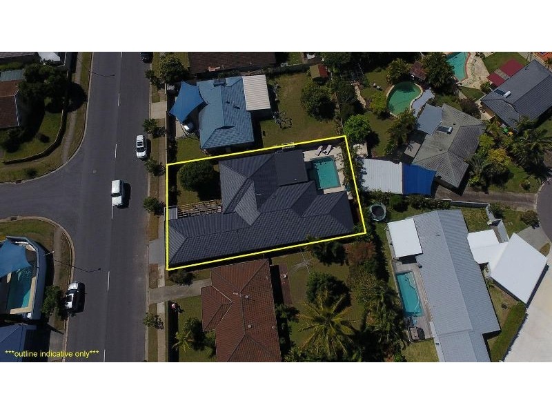 16 Joan Street, Burleigh Waters QLD 4220