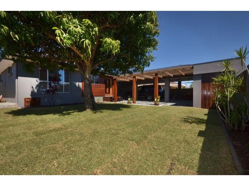 16 Joan Street, Burleigh Waters QLD 4220