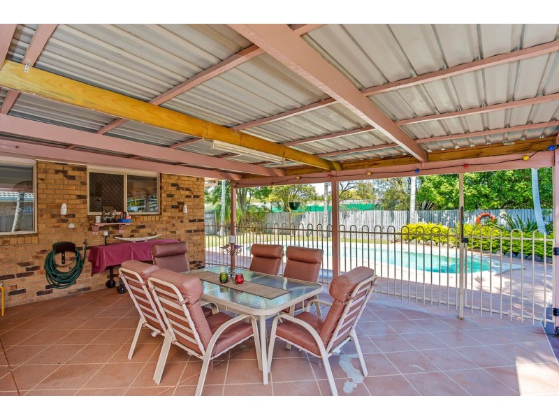 27 Harrier Drive, Burleigh Waters QLD 4220