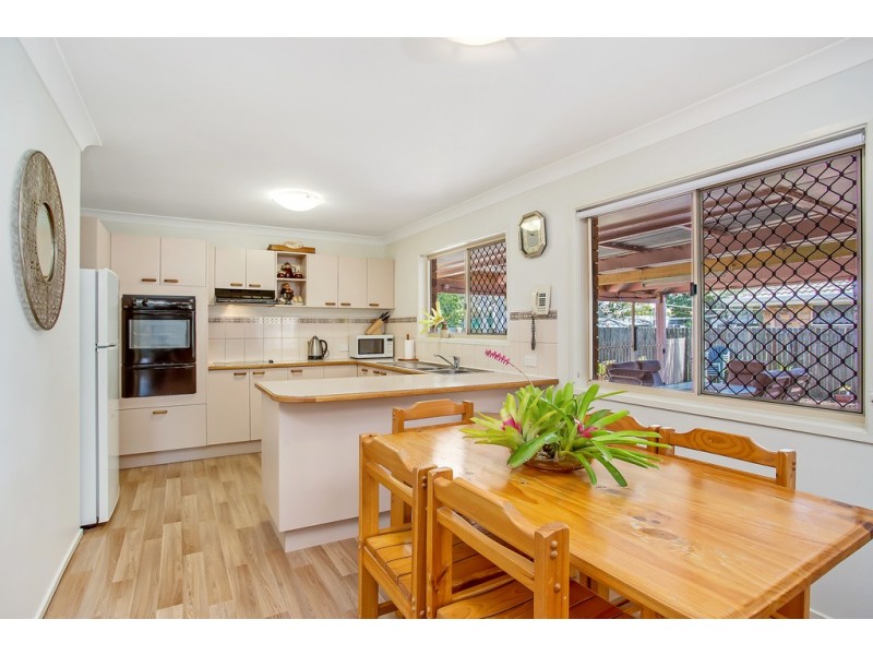 27 Harrier Drive, Burleigh Waters QLD 4220