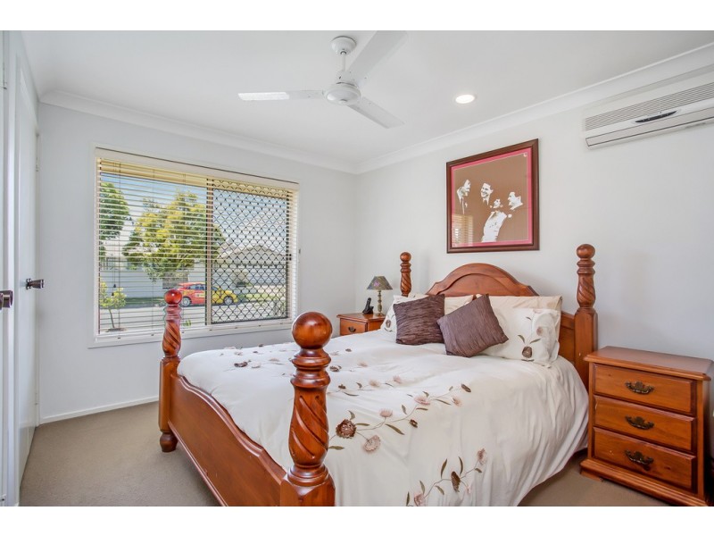 27 Harrier Drive, Burleigh Waters QLD 4220