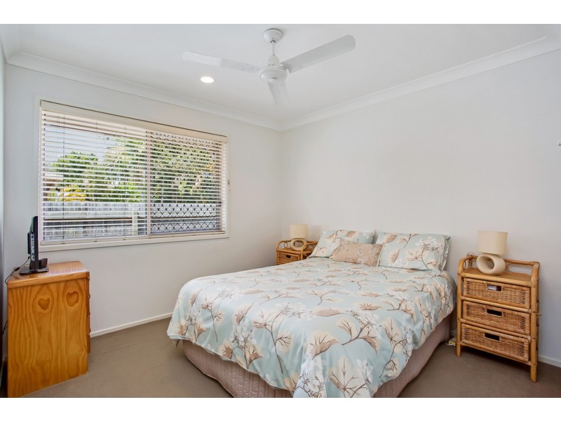 27 Harrier Drive, Burleigh Waters QLD 4220