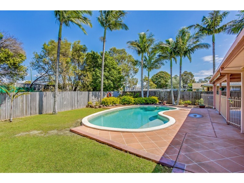 27 Harrier Drive, Burleigh Waters QLD 4220