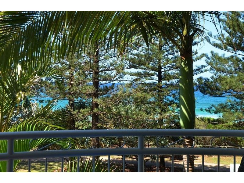 304/220 The Esplanade, Burleigh Heads QLD 4220