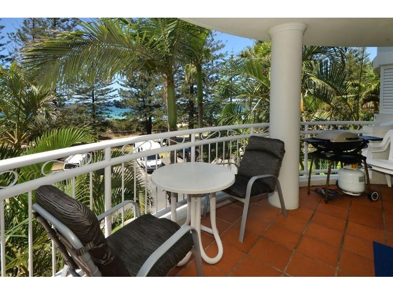 304/220 The Esplanade, Burleigh Heads QLD 4220