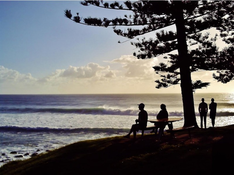 10A Acanthus Avenue, Burleigh Heads QLD 4220