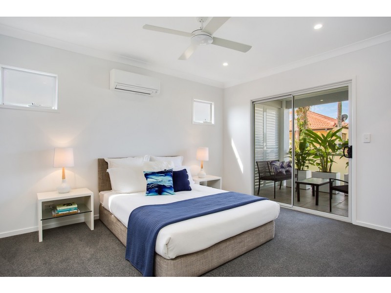 1 Morotai Avenue, Palm Beach QLD 4221