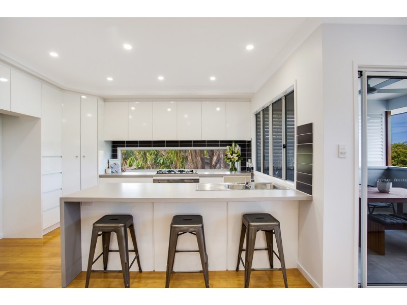 53 Third Avenue, Palm Beach QLD 4221