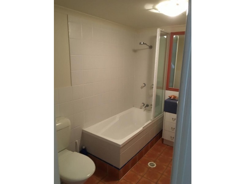 4/21 George Street East, Burleigh Heads QLD 4220