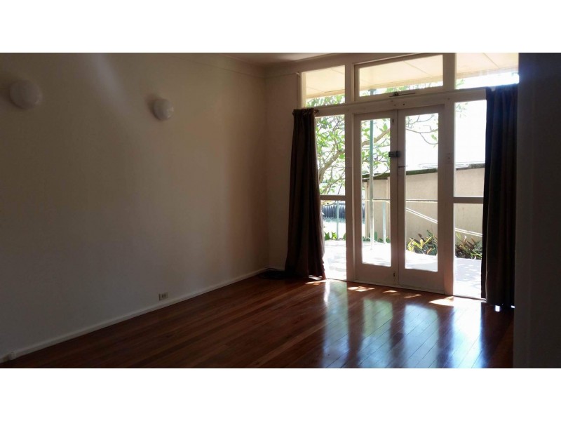 Burleigh Heads QLD 4220