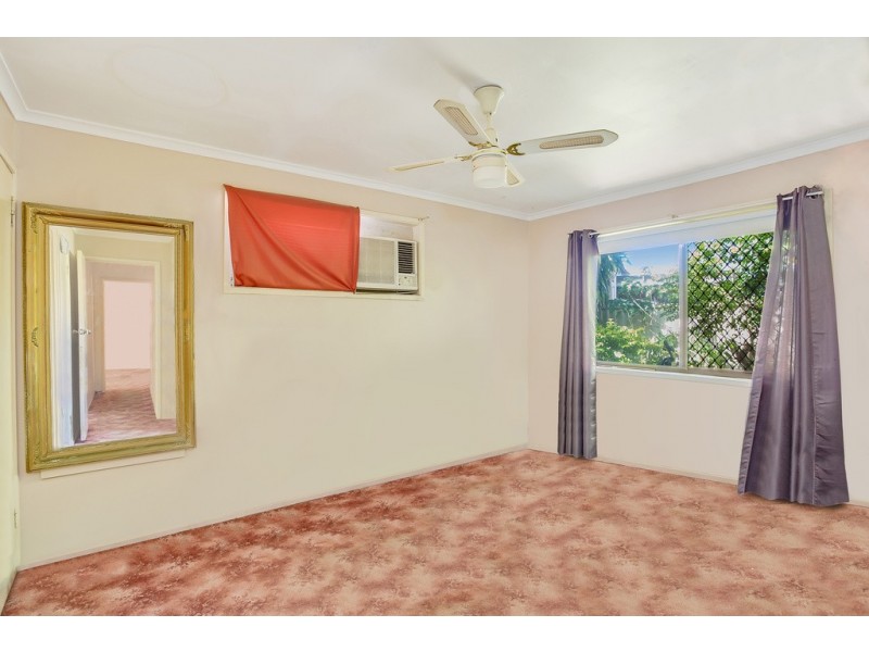 1/7 Peacock Place, Burleigh Waters QLD 4220