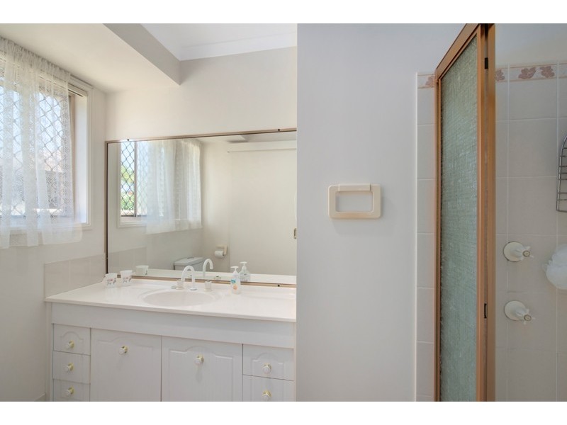 3 Fimiston Place, Burleigh Waters QLD 4220