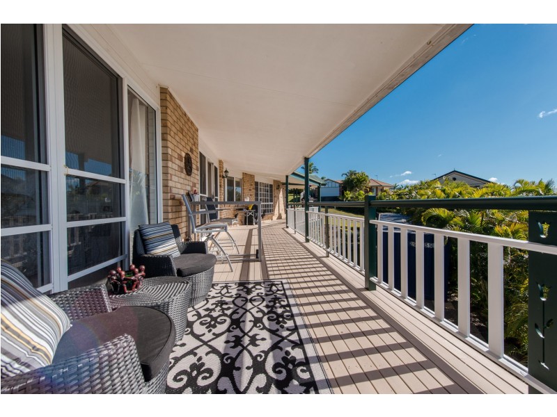 4 Nottingham Place, Highland Park QLD 4211