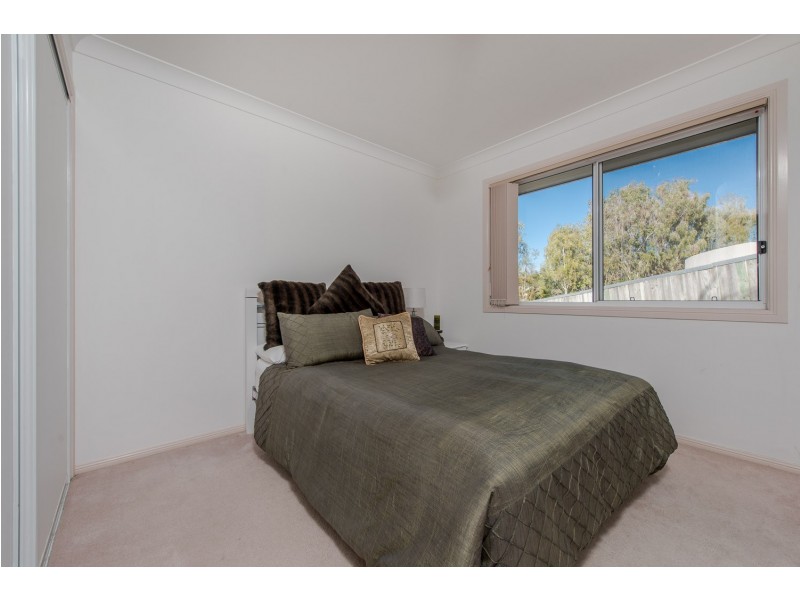 4 Nottingham Place, Highland Park QLD 4211