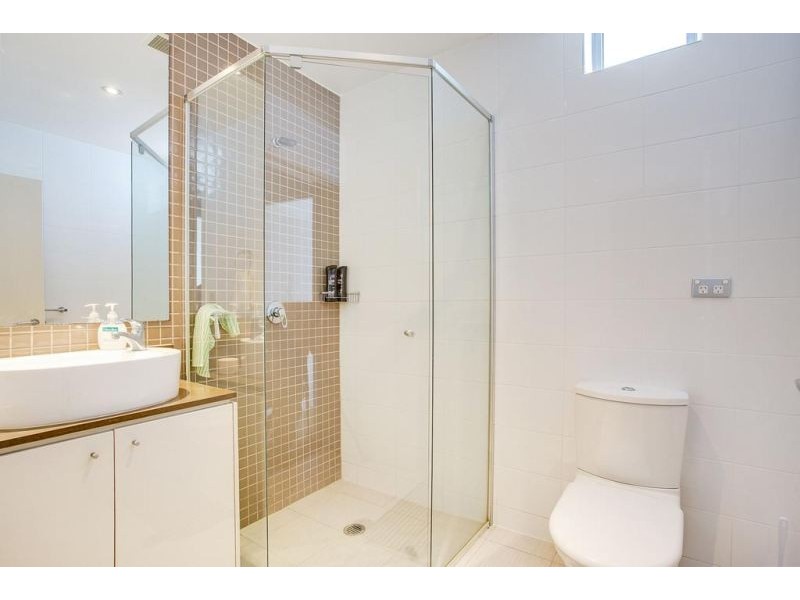 409/4 Como Crescent, Southport QLD 4215