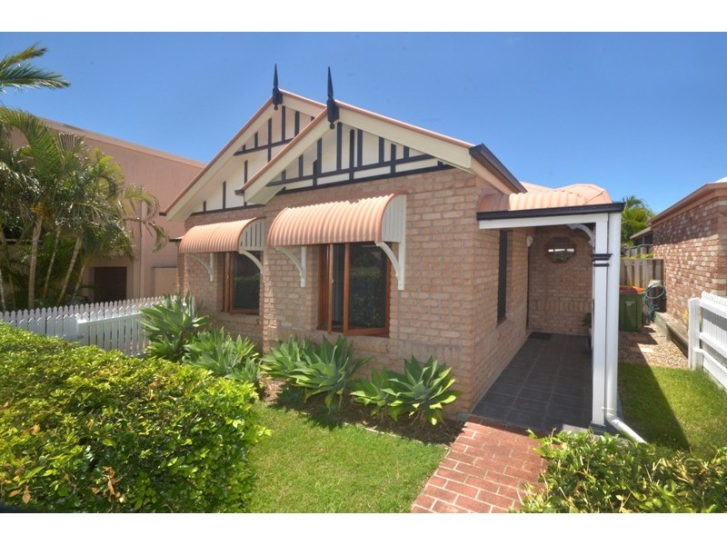 30 Palma Crescent, Varsity Lakes QLD 4227