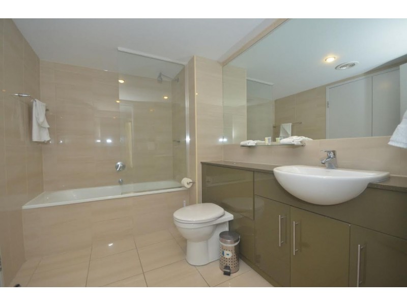 2019/1 Ocean Street, Burleigh Heads QLD 4220